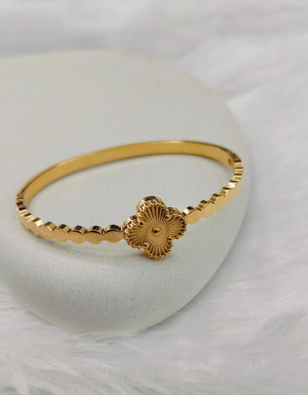Clover Charm Bracelet