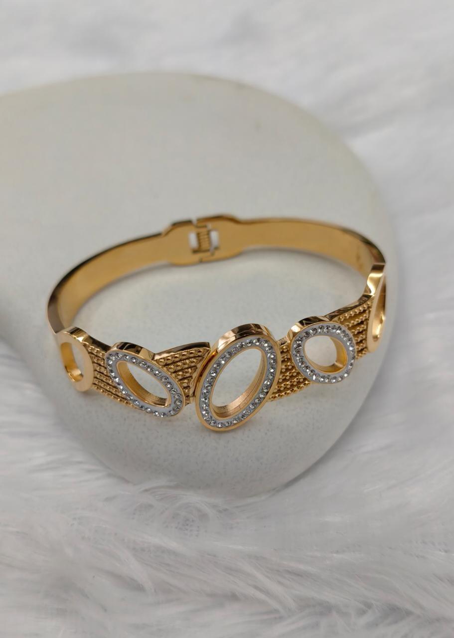 Golden Chunky Bracelet