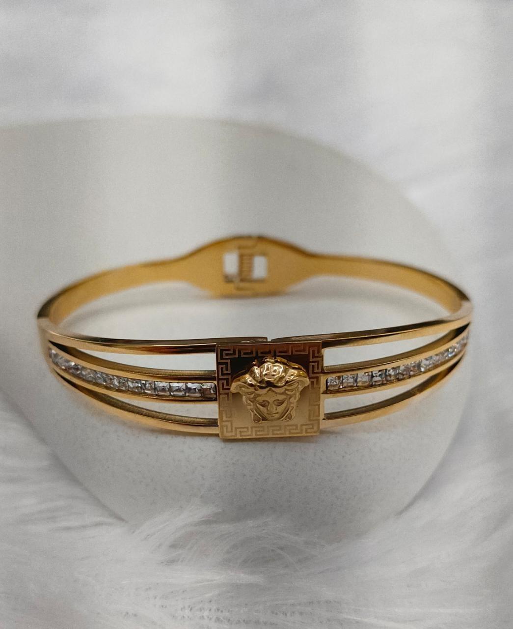 Stylish Gold Bracelet