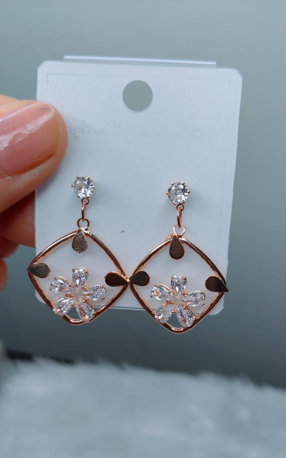 Fab Flora Kite Earrings