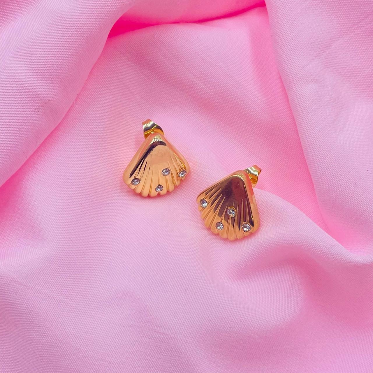 Golden Seashell Earrings
