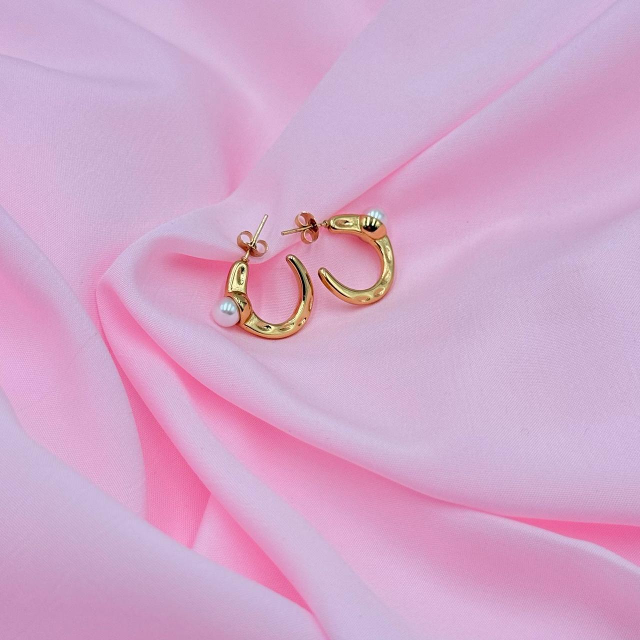 Pearl Embrace Earrings