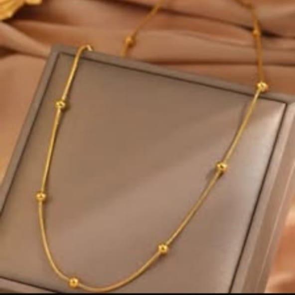 Golden Knot Elegance Pendant