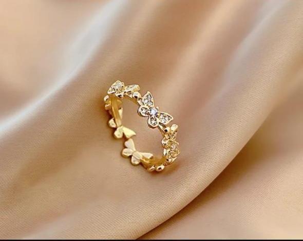 Chic Korean Ring - View 3