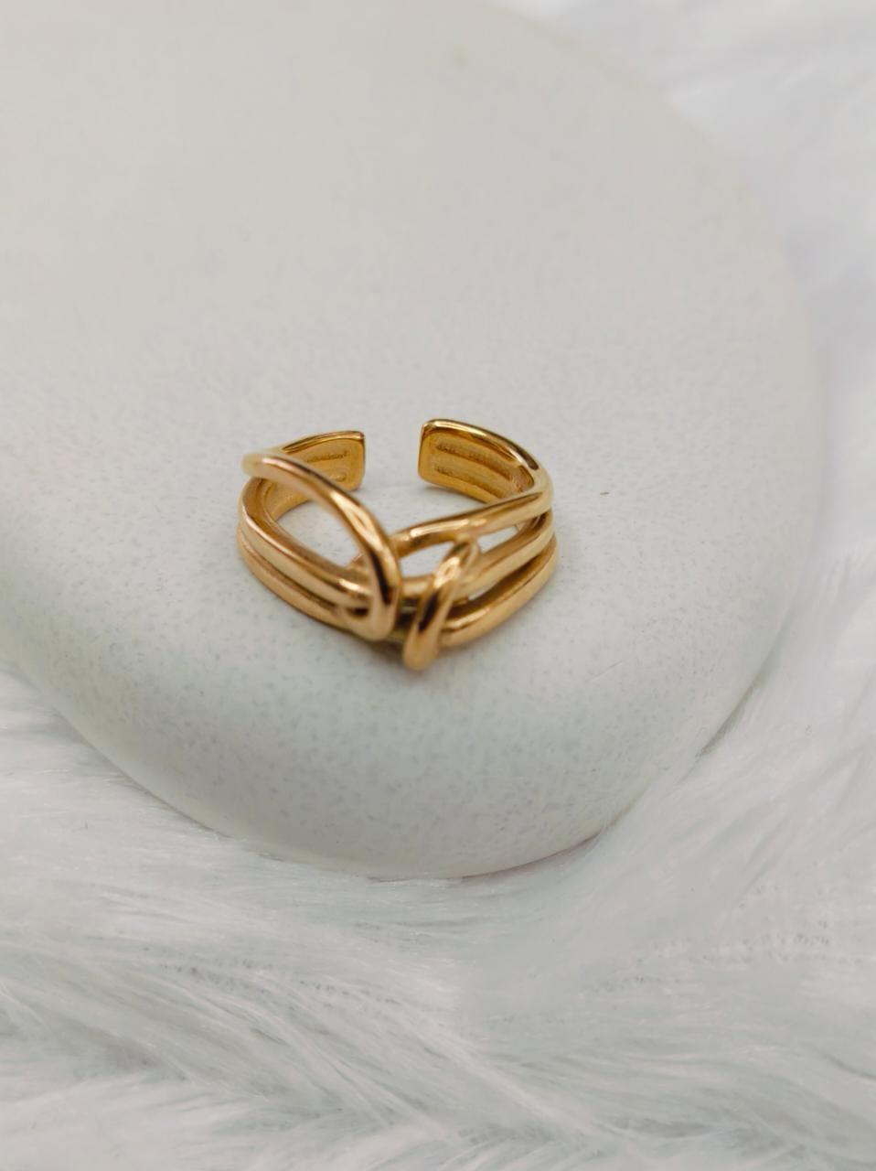 Interlocking Ring