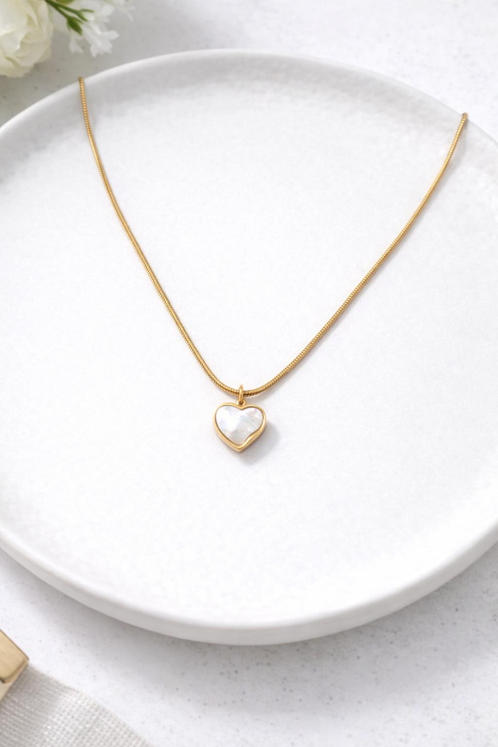 Dainty Heart Pendant